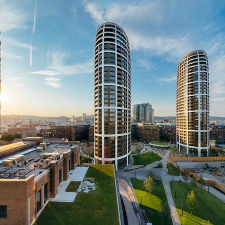 Elegant Escape Apartment I - City Centre براتسيلافا المظهر الخارجي الصورة