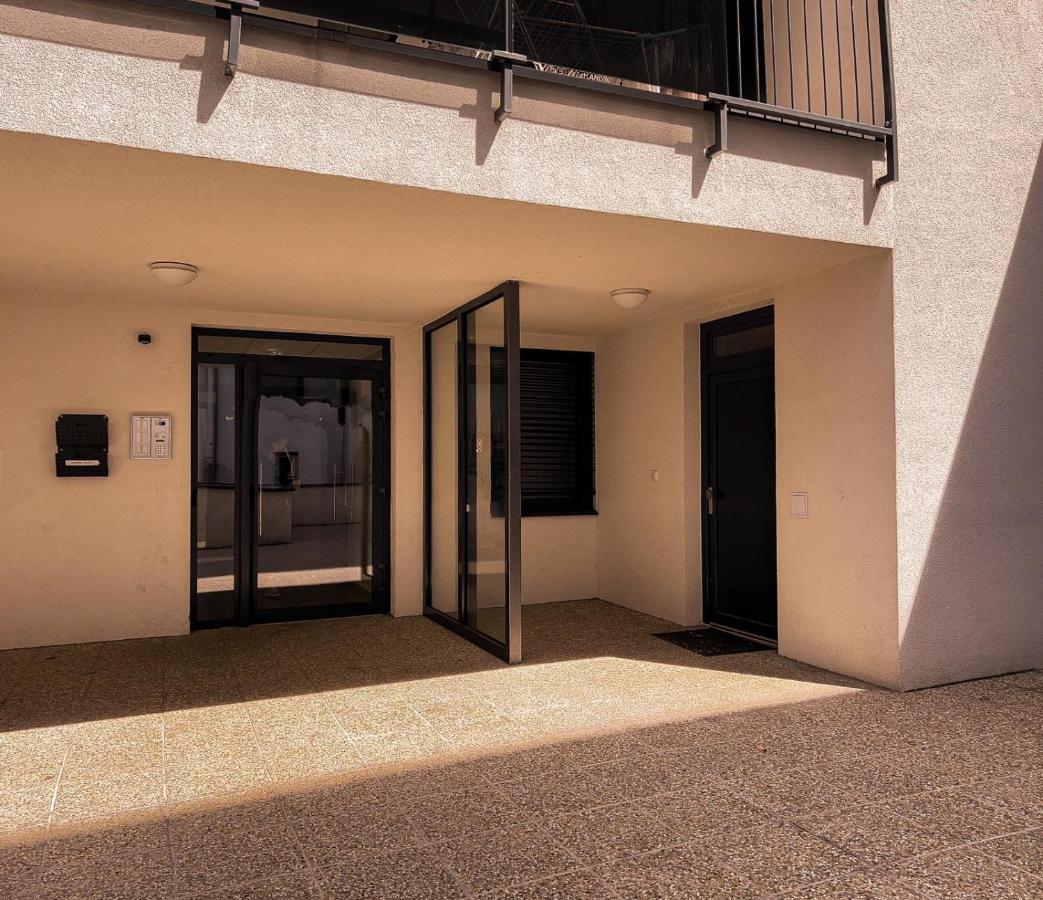 Elegant Escape Apartment I - City Centre براتسيلافا المظهر الخارجي الصورة